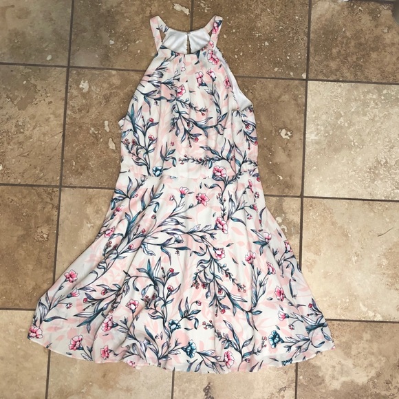 Express Dresses & Skirts - Pink Floral Dress Express Dresses & Skirts - Pink Floral Dress